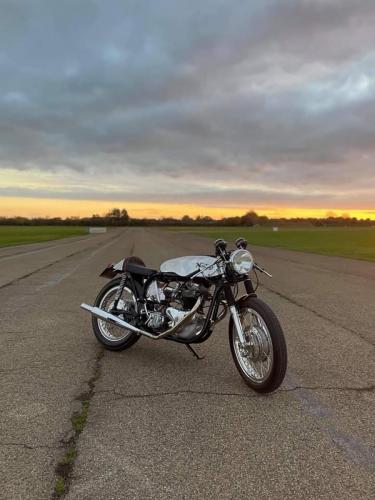 Armadillo_Customs_Norton_Dominator_1