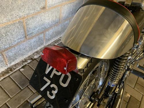 Armadillo_Customs_Norton_Dominator_16